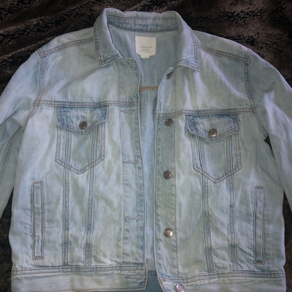 American eagle light jean jacket